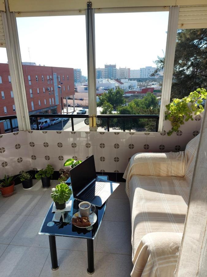 Habitación Privada a 15 min de la Playa/Piso Huelva Exterior foto