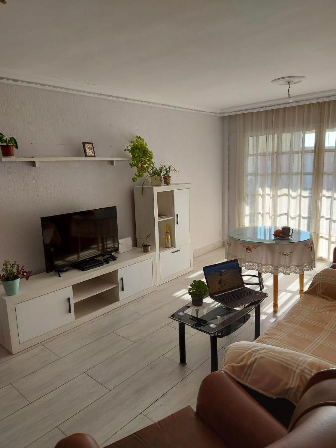 Habitación Privada a 15 min de la Playa/Piso Huelva Exterior foto
