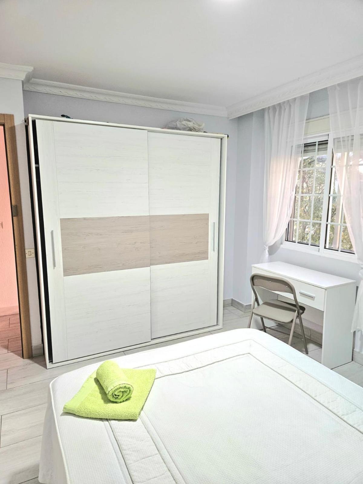 Habitación Privada a 15 min de la Playa/Piso Huelva Exterior foto